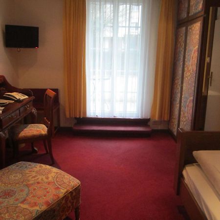 Romantik Hotel Zur Sonne บาเดนไวเลอร์ ภายนอก รูปภาพ