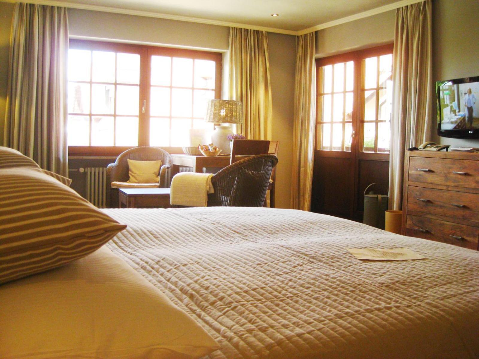 Romantik Hotel Zur Sonne บาเดนไวเลอร์ ภายนอก รูปภาพ